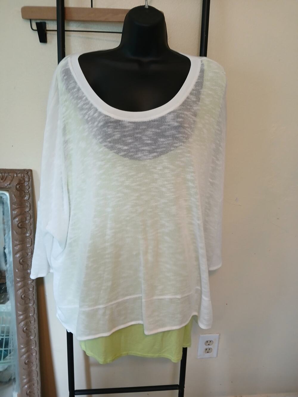Serena Williams Signature Statement/2X/White/Neon Green LiningSweater/1/2